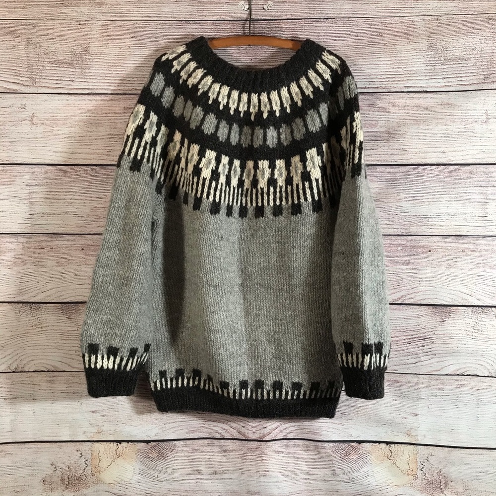 Vintage Oversized Hand Knit Wool Sweater